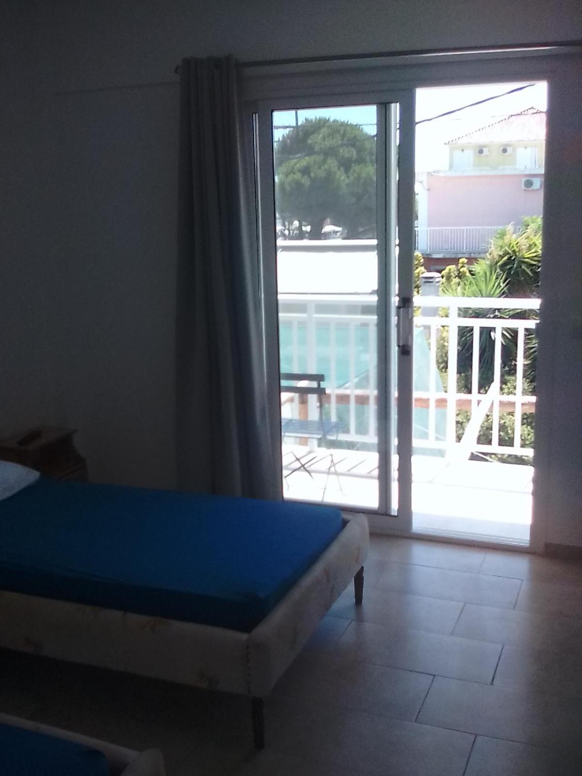 Summer Holidays In Laganas Apartments Bilik gambar